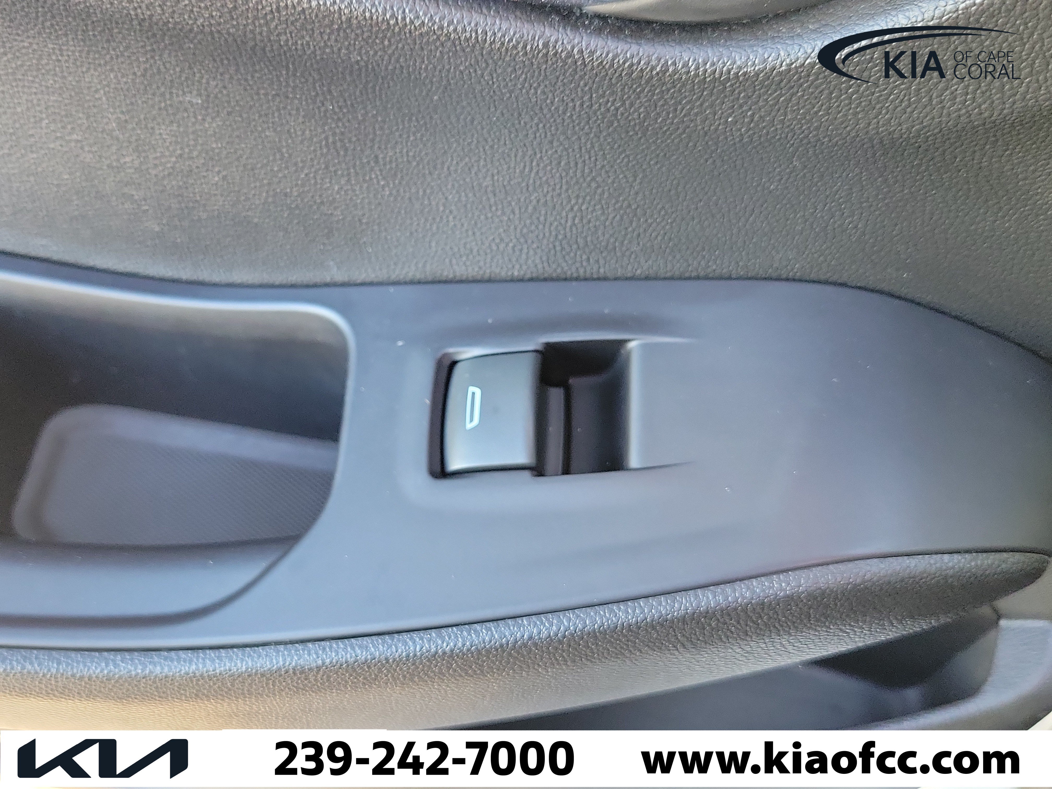 Used 2020 Chevrolet Traverse LT FWD image 15