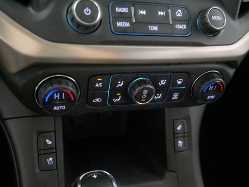 Used 2018 GMC Acadia Denali w/ Technology Package image 23