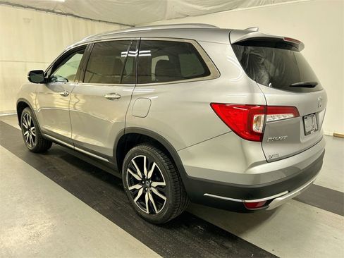 Used 2022 Honda Pilot Touring image 7
