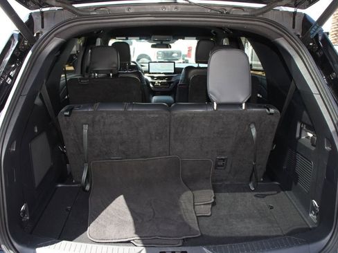Certified 2025 Ford Explorer ST-Line AWD/4WD image 24