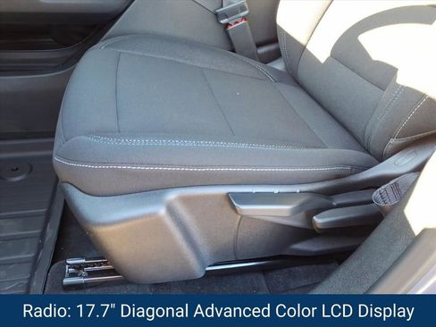 New 2026 Chevrolet Equinox EV LT image 4