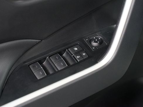 Certified 2025 Toyota RAV4 XLE image 31