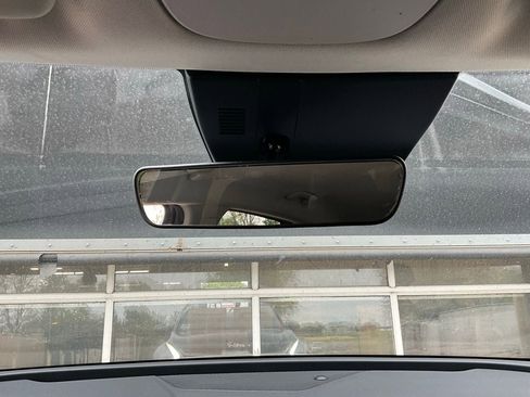 Used 2025 Kia Sportage LX image 17