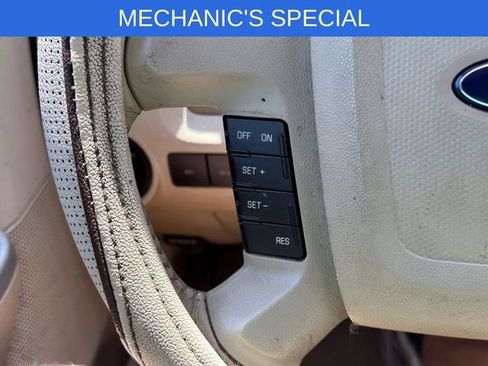 Used 2011 Ford Escape XLT FWD image 18