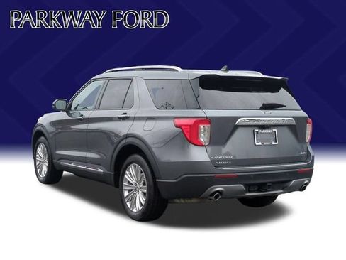 Used 2021 Ford Explorer Limited w/ Equipment Group 301A AWD/4WD image 3