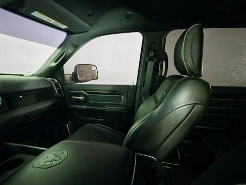 Used 2019 RAM 2500 Laramie w/ Night Edition image 24