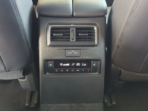 Used 2025 MAZDA CX-70 Plug-In Hybrid w/ Premium Plus image 26