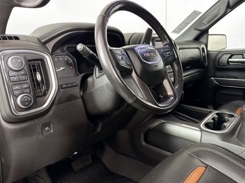 Used 2020 GMC Sierra 1500 AT4 w/ Off-Road Performance Package AWD/4WD image 4