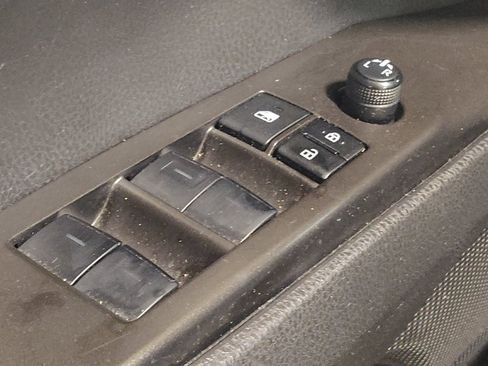 Used 2021 Toyota Camry SE FWD image 27
