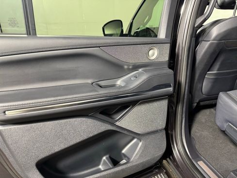 New 2025 Lincoln Navigator L Reserve w/ Jet Appearance Package image 51