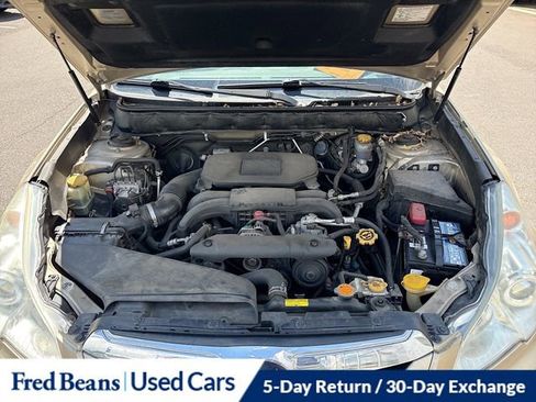 Used 2010 Subaru Outback 2.5i Limited AWD/4WD image 29
