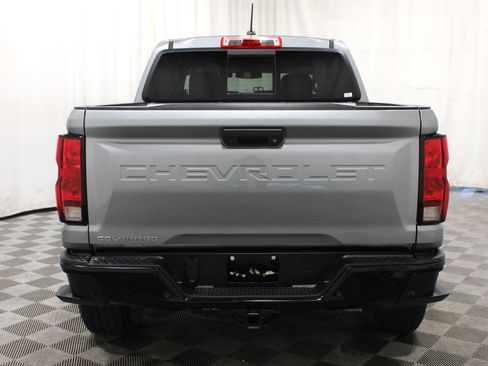 Used 2025 Chevrolet Colorado Trail Boss AWD/4WD image 31
