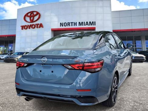 Used 2025 Nissan Sentra SR w/ SR Premium Package image 4