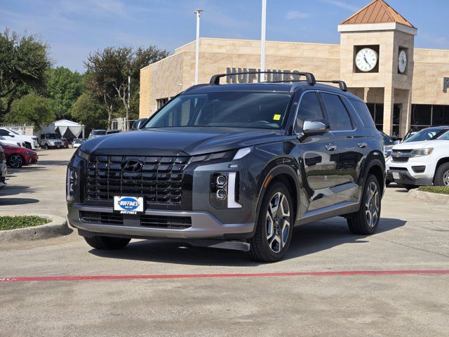 Used 2025 Hyundai Palisade SEL FWD image 3
