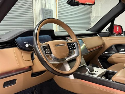 Used 2024 Land Rover Range Rover Autobiography AWD/4WD image 5