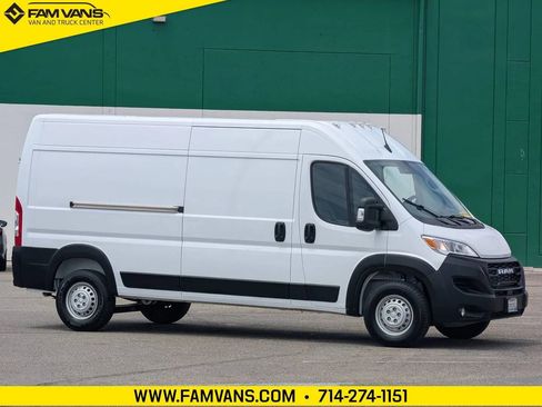 Used 2026 RAM ProMaster 2500 w/ Convenience Group FWD image 1