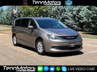 Used 2017 Chrysler Pacifica Touring FWD video 2