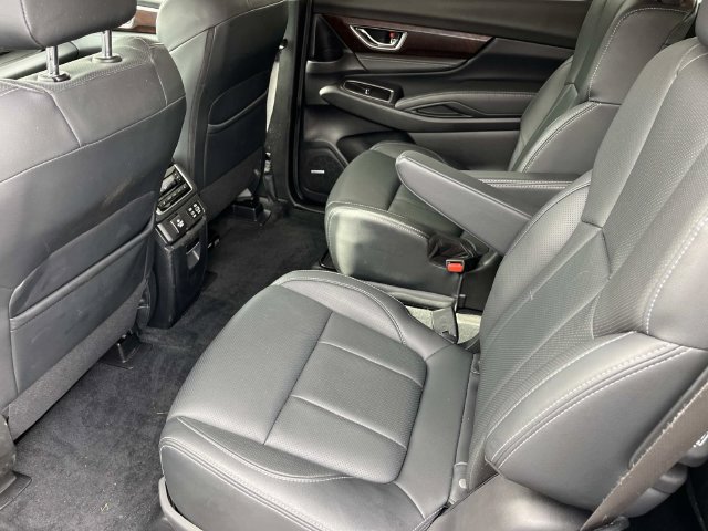 Used 2024 Subaru Ascent Touring AWD/4WD image 17