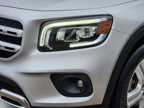 Used 2020 Mercedes-Benz GLB 250 image 29