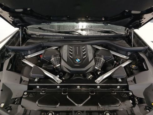 Used 2022 BMW X7 M50i w/ Luxury Seating Package AWD/4WD image 36