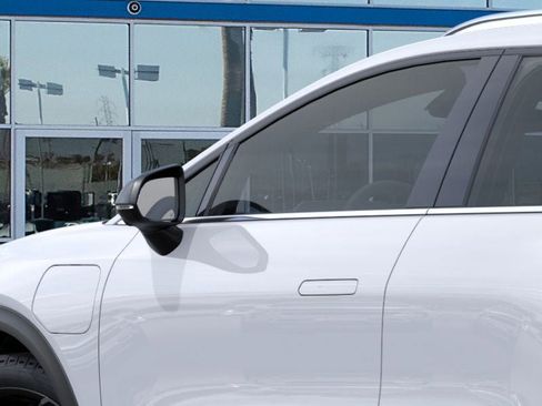 New 2026 Chevrolet Equinox EV LT w/ LPO, Blackout Package image 12