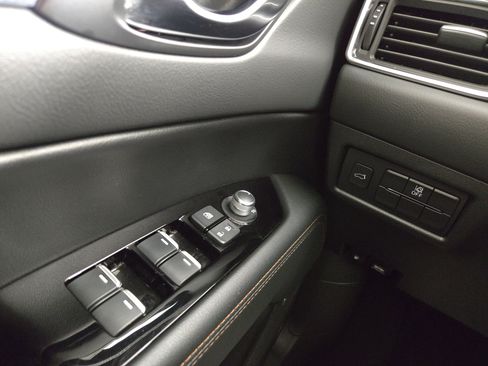 Used 2023 MAZDA CX-5 AWD 2.5 S w/ Premium Package image 31