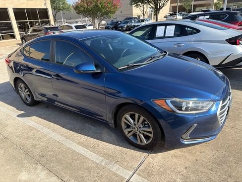 Used 2017 Hyundai Elantra Value Edition FWD image 5