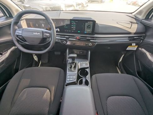 New 2026 Kia Sportage LX w/ LX Convenience Package FWD image 17