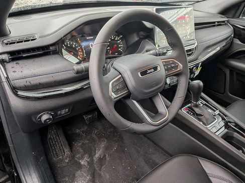 New 2026 Jeep Compass Limited image 10