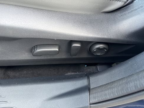 Used 2024 Subaru Legacy Limited image 10