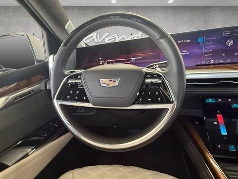 Used 2025 Cadillac Escalade Sport Platinum AWD/4WD image 21