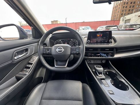 Certified 2025 Nissan Rogue SV w/ SV Premium Package FWD image 17
