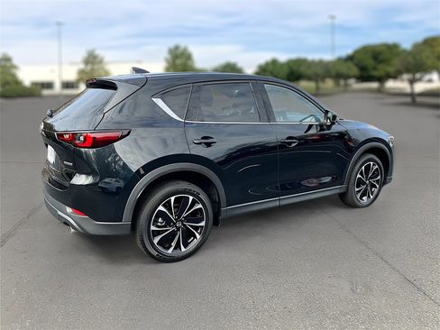 Used 2022 MAZDA CX-5 AWD 2.5 S w/ Premium Package image 6
