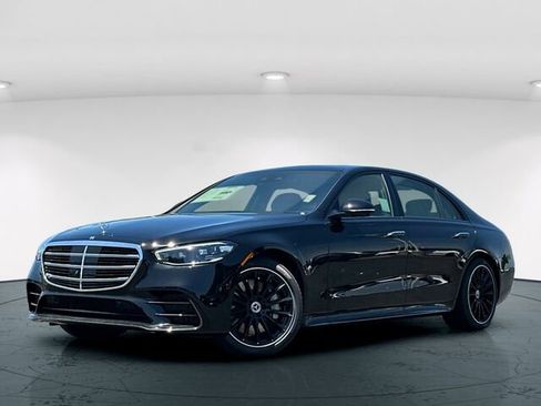 New 2025 Mercedes-Benz S 500 4MATIC image 2