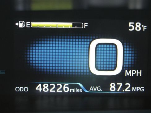 Used 2018 Toyota Prius Prime Plus image 16