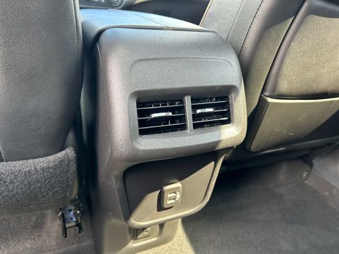 Certified 2023 GMC Terrain AT4 AWD/4WD image 32
