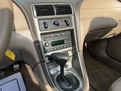 Used 2004 Ford Mustang Deluxe Convertible image 43