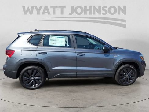 Used 2023 Volkswagen Taos S FWD image 6
