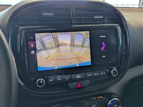 Used 2023 Kia Soul GT-Line image 14