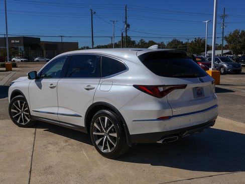 Used 2025 Acura MDX w/ Technology Package image 2