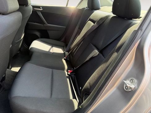 Used 2011 MAZDA MAZDA3 i Touring FWD image 14