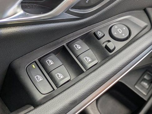 Used 2025 BMW M340i image 19