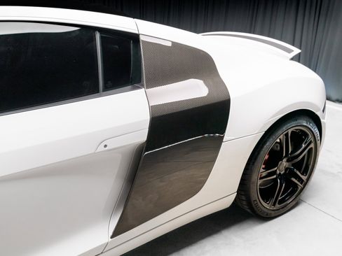 Used 2009 Audi R8 V8 image 49