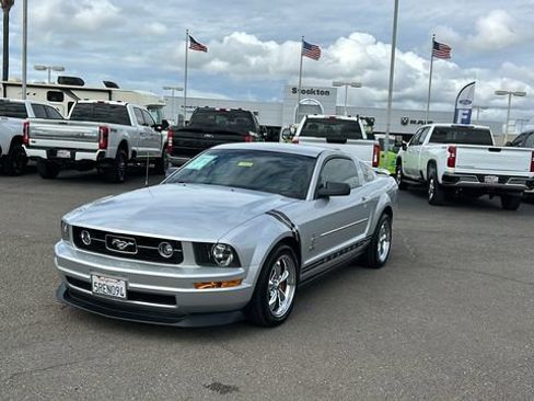 Used 2006 Ford Mustang Deluxe image 8