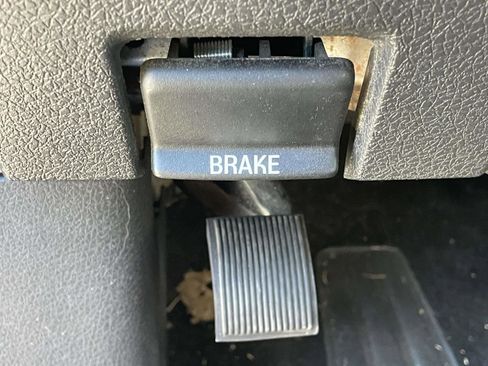 Used 2014 Ford F150 XLT w/ Equipment Group 302A Luxury image 16