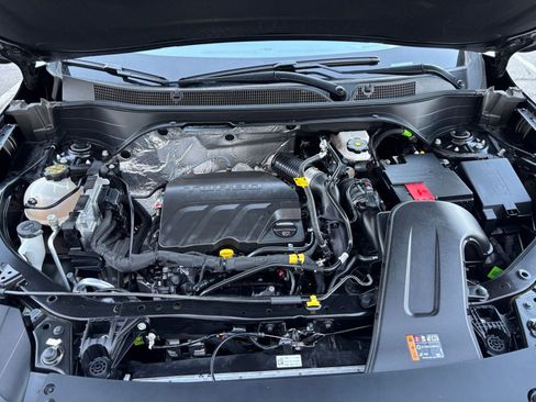 Used 2025 Chevrolet Trax LT image 31