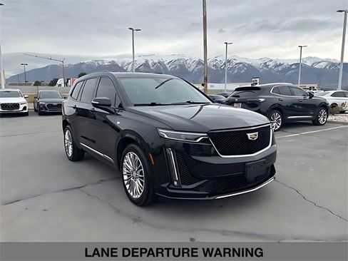 Used 2020 Cadillac XT6 Sport image 2