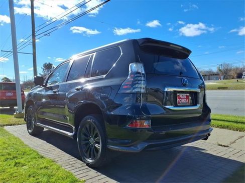 Used 2023 Lexus GX 460 Premium image 5