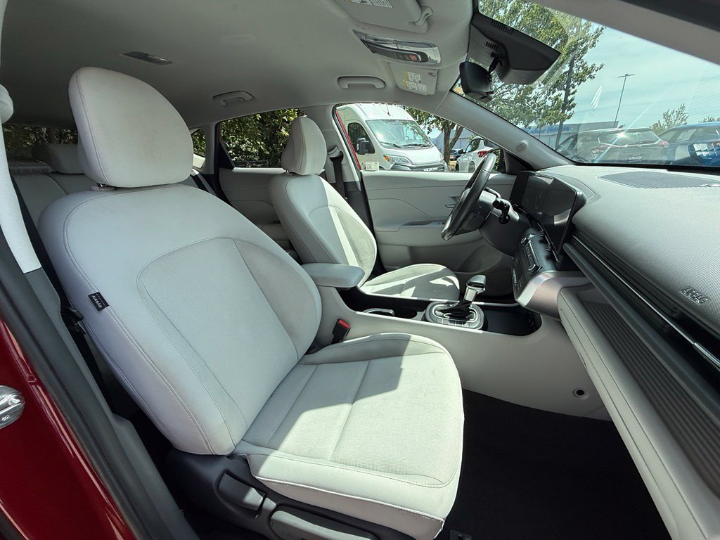Used 2025 Hyundai Kona SEL FWD image 37