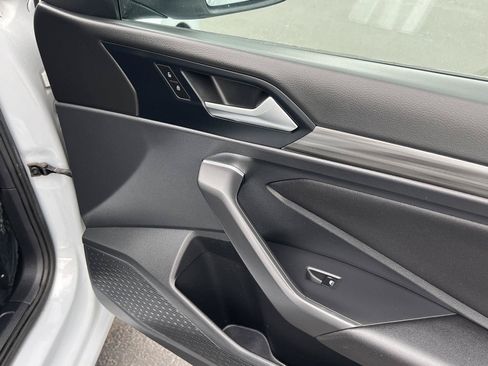 Used 2019 Volkswagen Jetta SEL FWD image 19